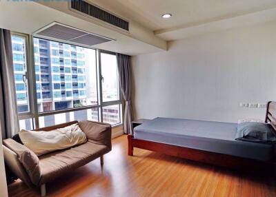 2 bed Condo in The Trendy Condominium Watthana District C07405