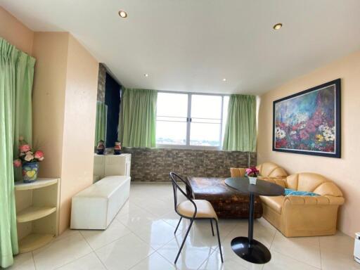 Pattaya Plaza Condotel Studio for Sale