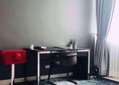 2 bed Condo in Millennium Residence Khlongtoei District C07383
