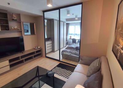 1 bed Condo in Ideo Sathorn-Wongwian Yai Khlong Ton Sai Sub District C07357