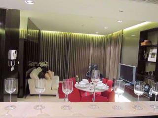 2 bed Condo in Manhattan Chidlom Makkasan Sub District C07348