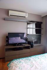 2 bed Condo in Villa Sathorn Khlong Ton Sai Sub District C07325