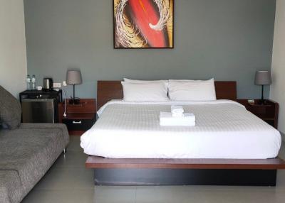 13 Rooms Bang Saray Resort For Sale