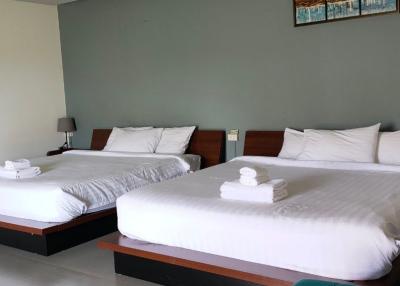 13 Rooms Bang Saray Resort For Sale