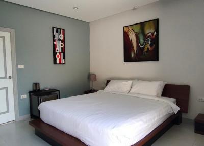 13 Rooms Bang Saray Resort For Sale