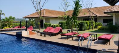 13 Rooms Bang Saray Resort For Sale