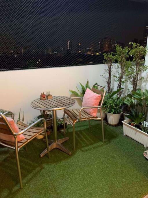 3 bed Condo in DS Tower 2 Sukhumvit 39 Khlong Tan Nuea Sub District C07311