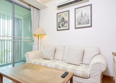 2 bed Condo in Via 31 Khlong Tan Nuea Sub District C07283