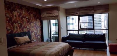 Studio bed Condo in Sathorn Gardens Thungmahamek Sub District C07282