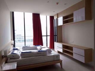 2 bed Condo in Noble Ploenchit Lumphini Sub District C07254