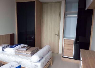 2 bed Condo in Noble Ploenchit Lumphini Sub District C07254