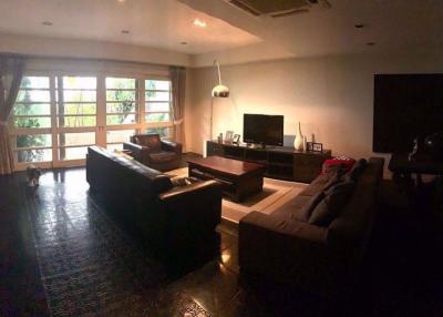 2 bed House in The Natural Place Khlong Toei Nuea Sub District H05305