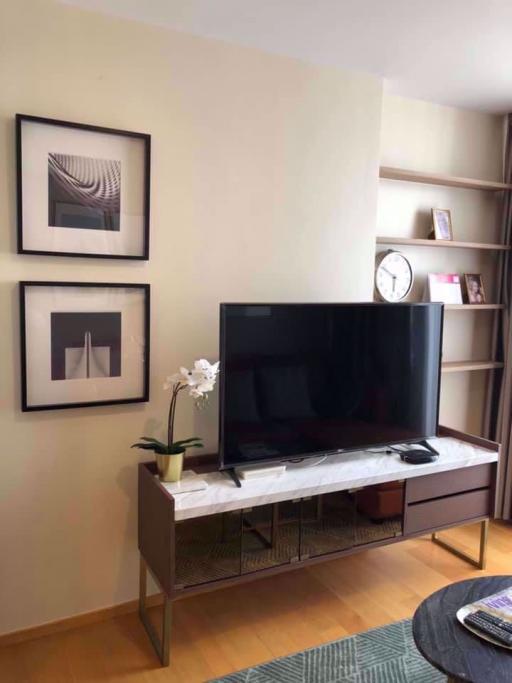 2 bed Condo in Noble Revo Silom Bang Rak District C07234