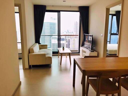 2 bed Condo in Rhythm Sukhumvit 42 Phra Khanong Sub District C07221