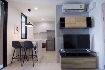 1 bed Condo in Life Asoke Huai Khwang District C07214