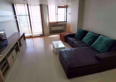 1 bed Condo in Supalai Place Condominium Watthana District C07187