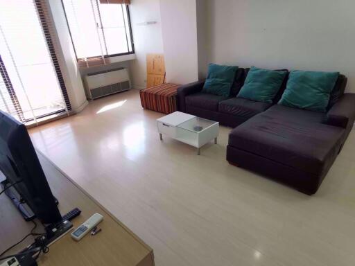 1 bed Condo in Supalai Place Condominium Watthana District C07187