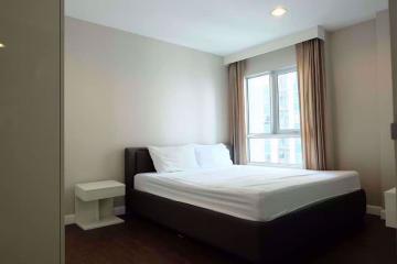 2 bed Condo in Belle Grand Rama 9 Huai Khwang Sub District C07179