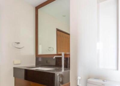 2 bed Condo in Sathorn Gardens Thungmahamek Sub District C07176