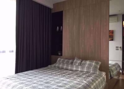 1 bed Condo in The Lumpini 24 Khlongtan Sub District C07160