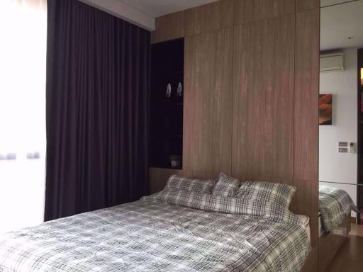 1 bed Condo in The Lumpini 24 Khlongtan Sub District C07160