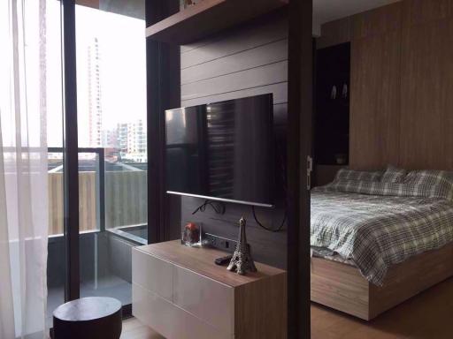 1 bed Condo in The Lumpini 24 Khlongtan Sub District C07160