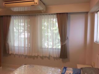 2 bed Condo in Raintree Villa Watthana District C07148