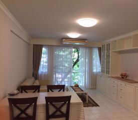 2 bed Condo in Raintree Villa Watthana District C07148