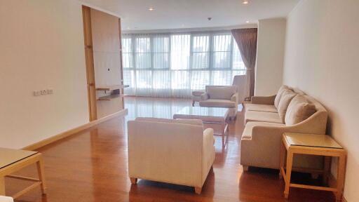 3 bed Condo in GM Height Khlongtoei Sub District C07141