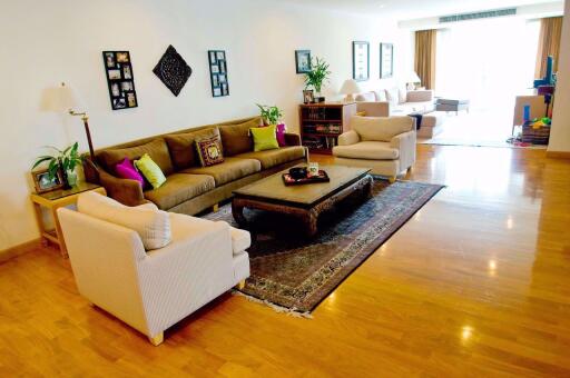 3 bed Condo in GM Height Khlongtoei Sub District C07140