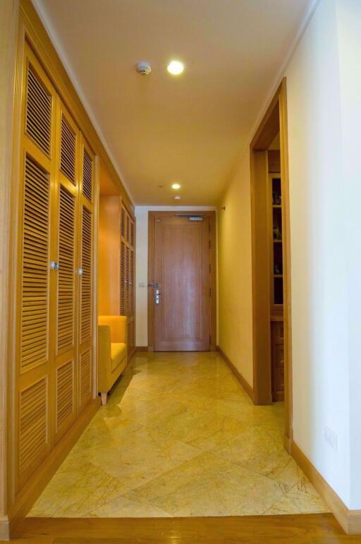 3 bed Condo in GM Height Khlongtoei Sub District C07140