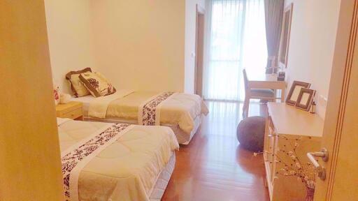 3 bed Condo in GM Height Khlongtoei Sub District C07136