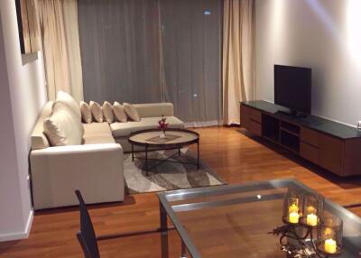 2 bed Condo in The Lakes Khlongtoei Sub District C07114