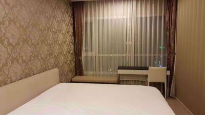 2 bed Condo in Life Ratchadapisek Huai Khwang District C07101