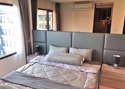 1 bed Condo in Life Asoke Huai Khwang District C07073