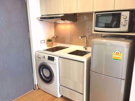 1 bed Condo in The Lumpini 24 Khlongtan Sub District C07059