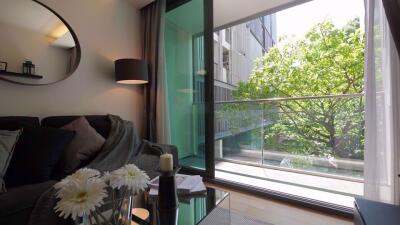 2 bed Condo in Via 49 Khlong Tan Nuea Sub District C07057