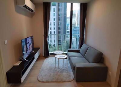 1 bed Condo in Noble Recole Watthana District C07051