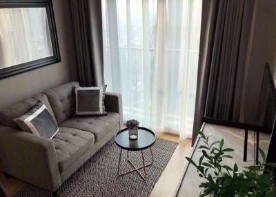 2 bed Condo in Noble Revolve Ratchada Huai Khwang Sub District C07018