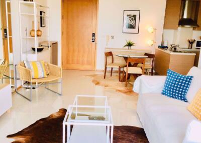 1 bed Condo in The Emporio Place Khlongtan Sub District C06976