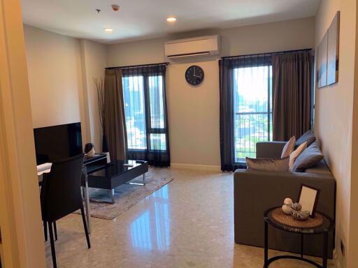 2 bed Condo in The Crest Sukhumvit 34 Khlongtan Sub District C06967