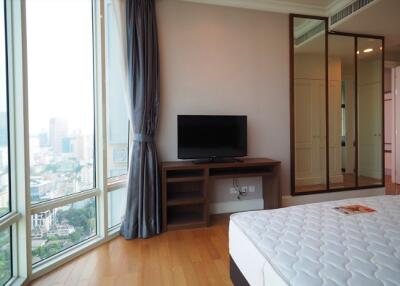 2 bed Condo in Royce Private Residences Khlong Toei Nuea Sub District C06958