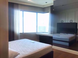 2 bed Condo in Bright Sukhumvit 24 Khlongtan Sub District C06947