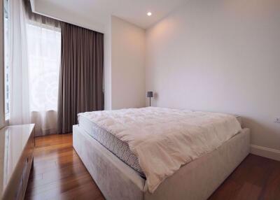 2 bed Condo in Q Langsuan Lumphini Sub District C06936