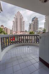 3 bed Condo in Royal Castle Khlong Tan Nuea Sub District C06899