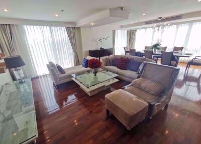 3 bed Condo in Grand 39 Tower Khlong Tan Nuea Sub District C06892