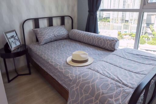 2 bed Condo in Noble Revolve Ratchada 2 Huai Khwang Sub District C06891