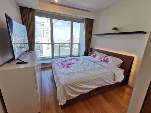 2 bed Condo in The River Khlong Ton Sai Sub District C06867