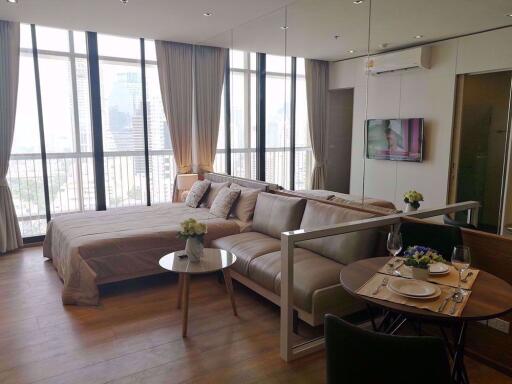 Studio bed Condo in Park Origin Phromphong Khlongtan Sub District C06856