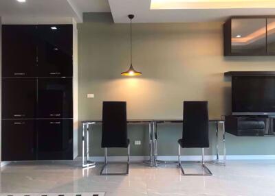 1 bed Condo in Noble Reveal Watthana District C06827